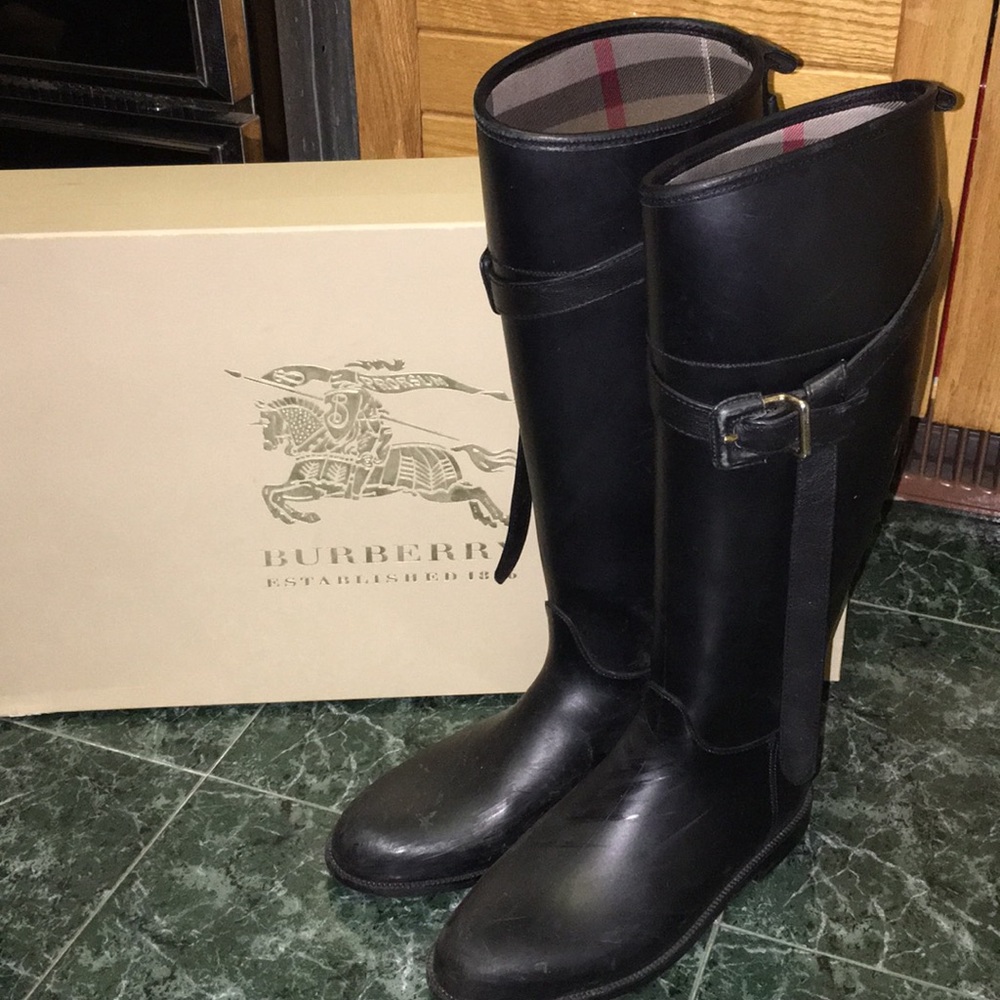 Burberry Rainboots Size 38